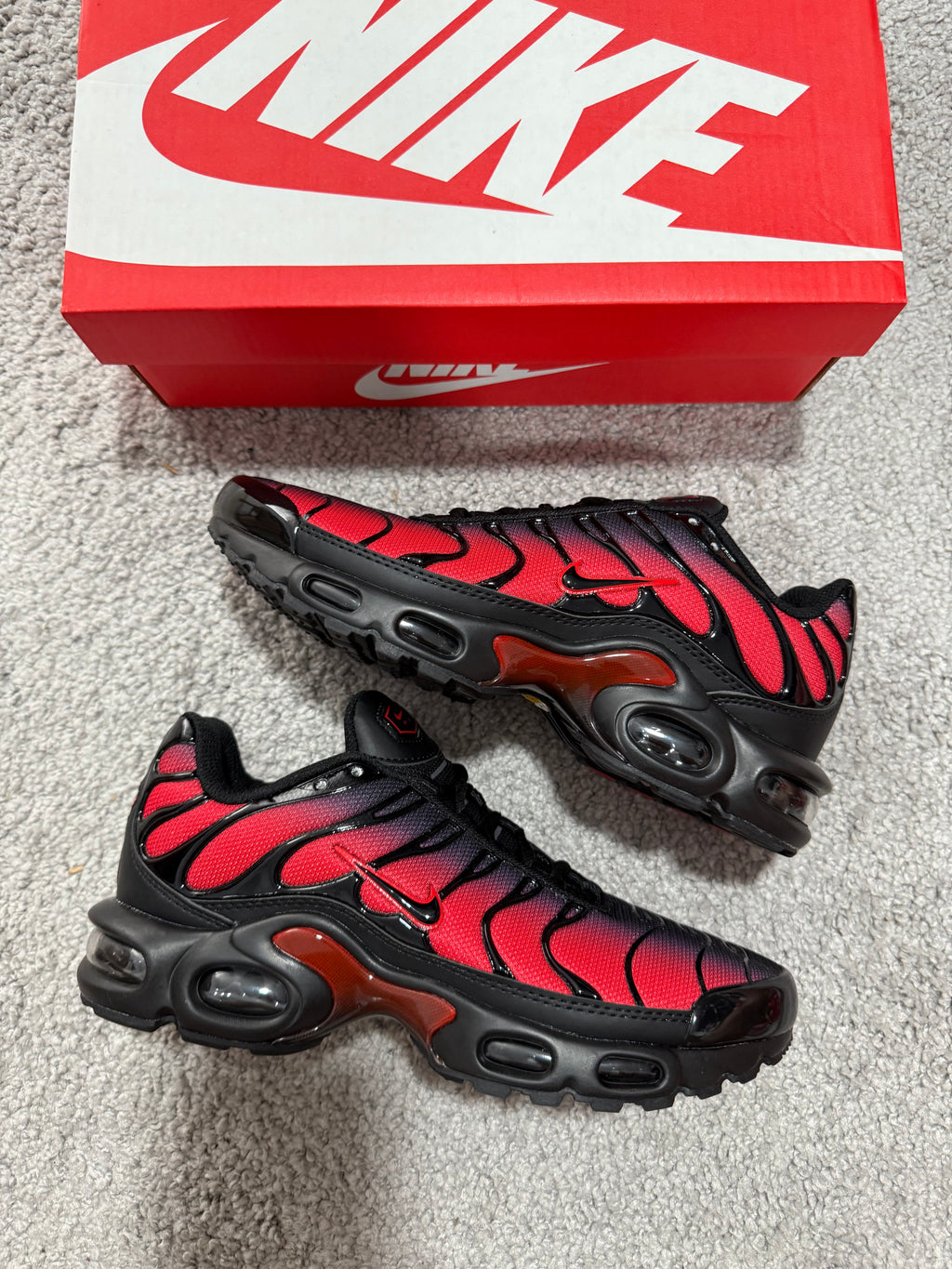 Nike Tn - Rojo y Negro